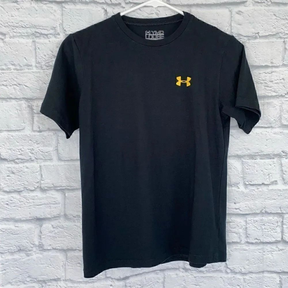Under armour loose fit heat gear short sleeve T-shirt, black youth M boys